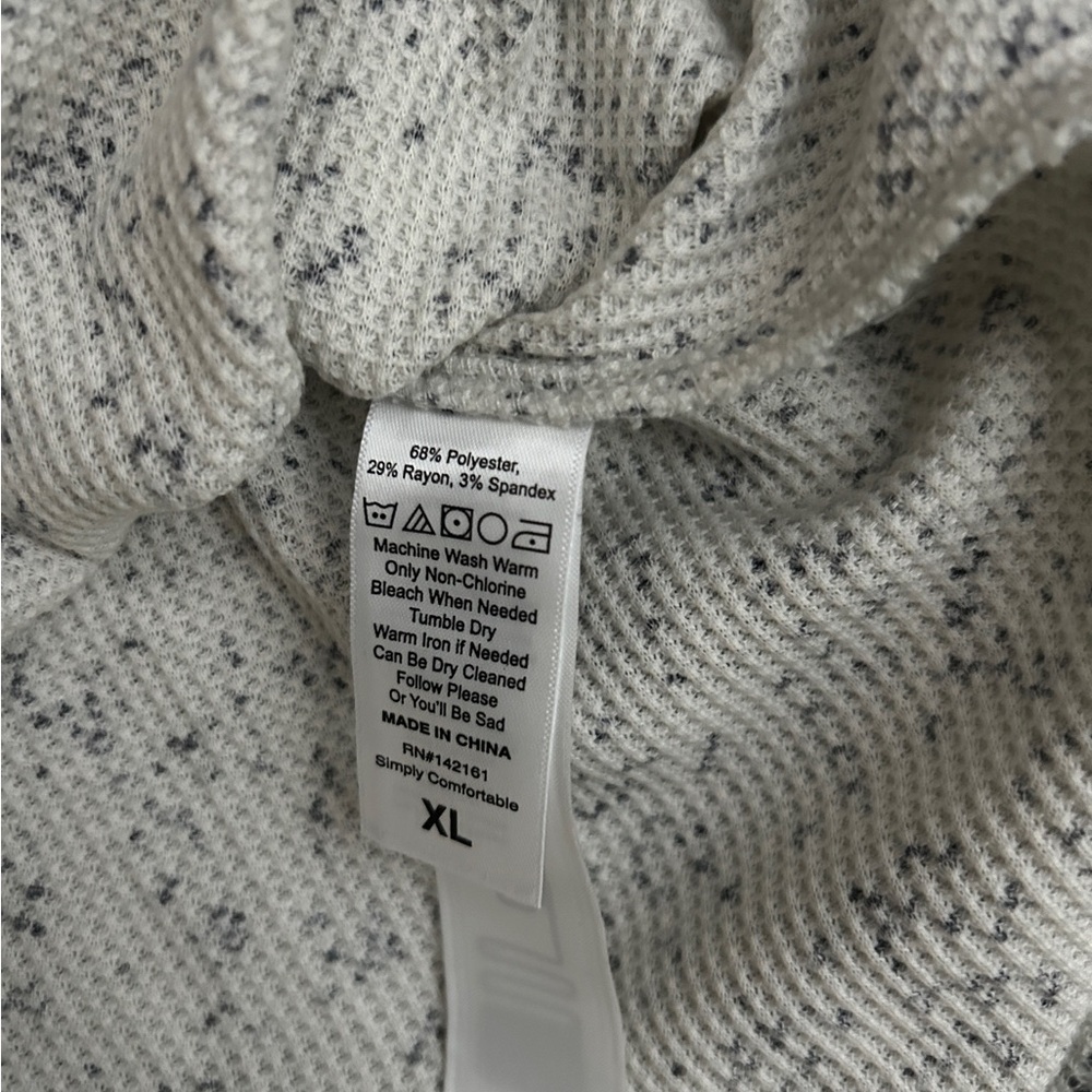 LuLaRoe Speckled Aubrey Top - Picture 3 of 6